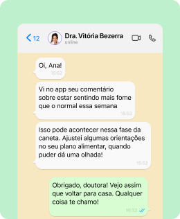 Mensagem no WhatsApp em que a médica vê o comentário da cliente sobre sentir mais fome e ajusta as orientações do plano alimentar